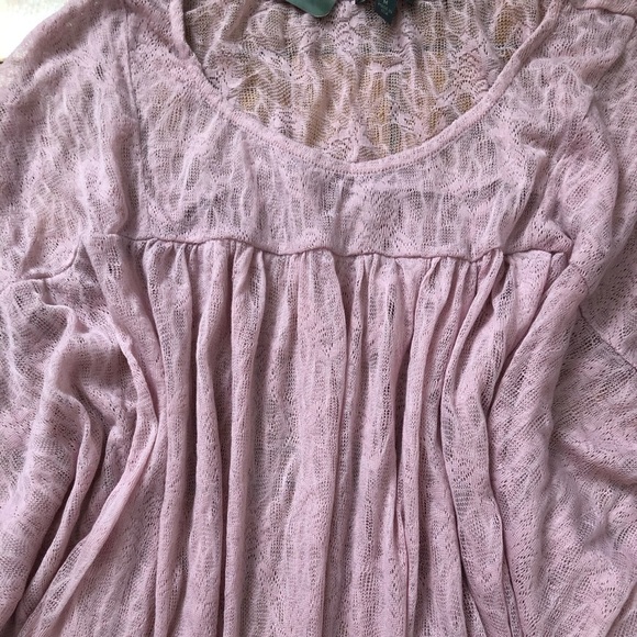 Soft semi sheer top - Picture 5 of 10